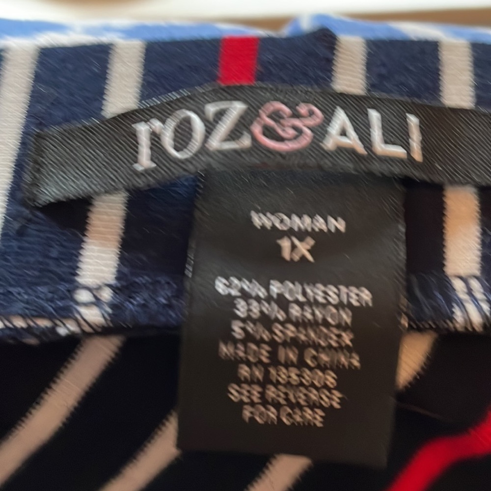 Maxi A-line Skirt. Roz&Ali. Size 1X. Excellent condition. Multi- colored. - Picture 2 of 3